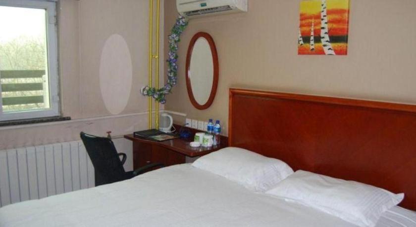 Greentree Inn Beijing Daxing Xingye Street Liyuan Business Hotel מראה חיצוני תמונה